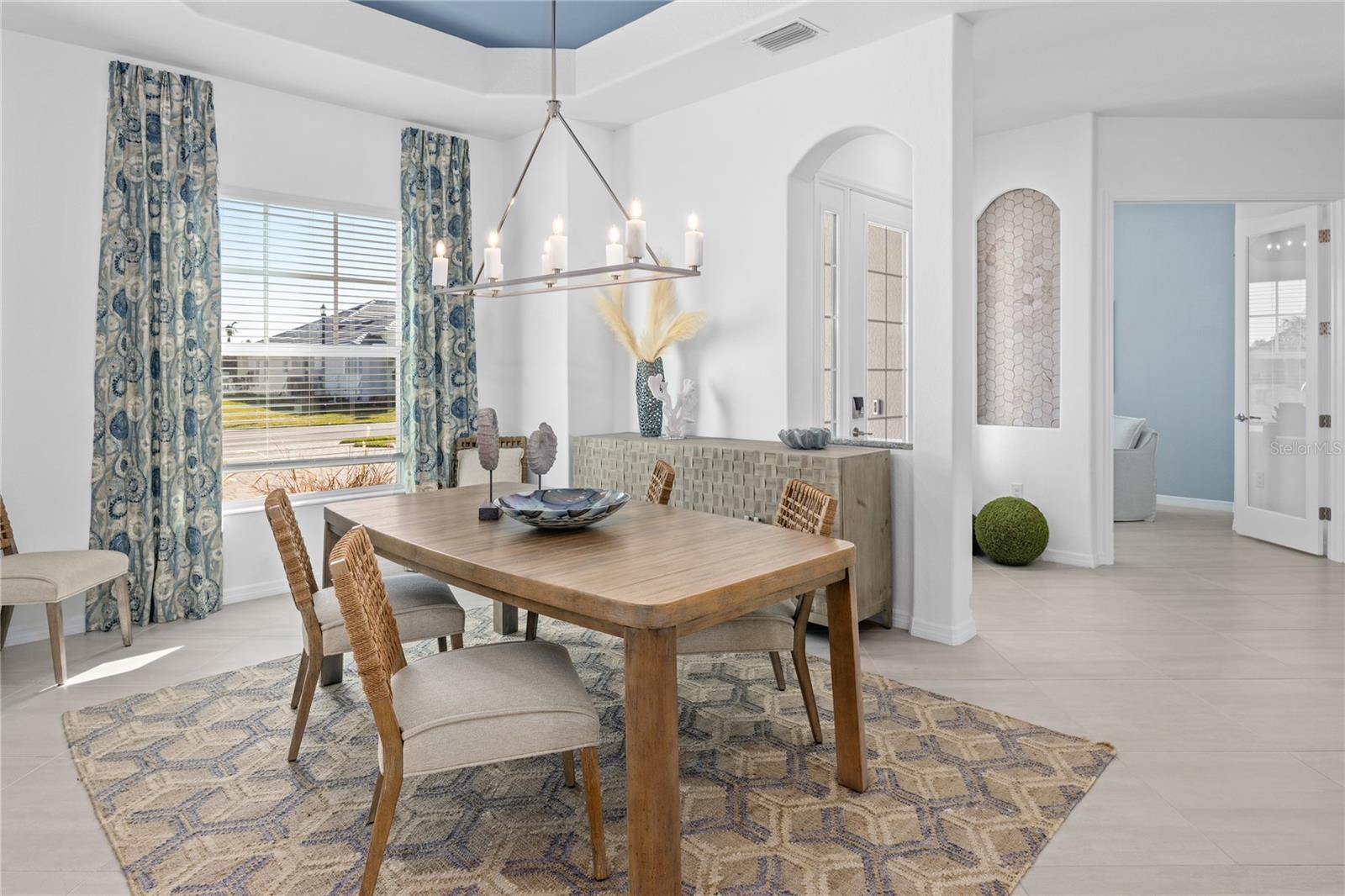 CALUSA COUNTRY CLUB - Residential