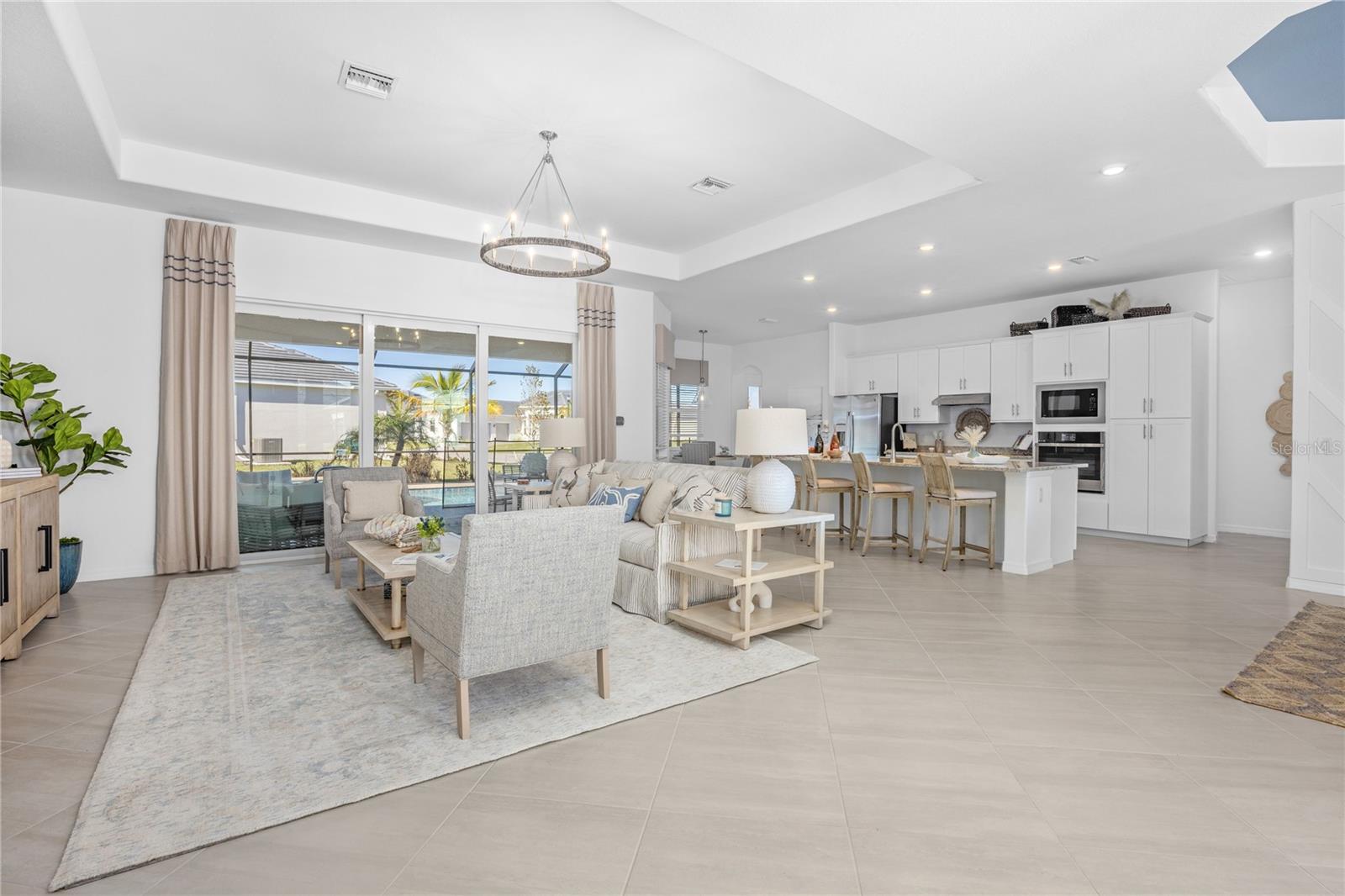 CALUSA COUNTRY CLUB - Residential