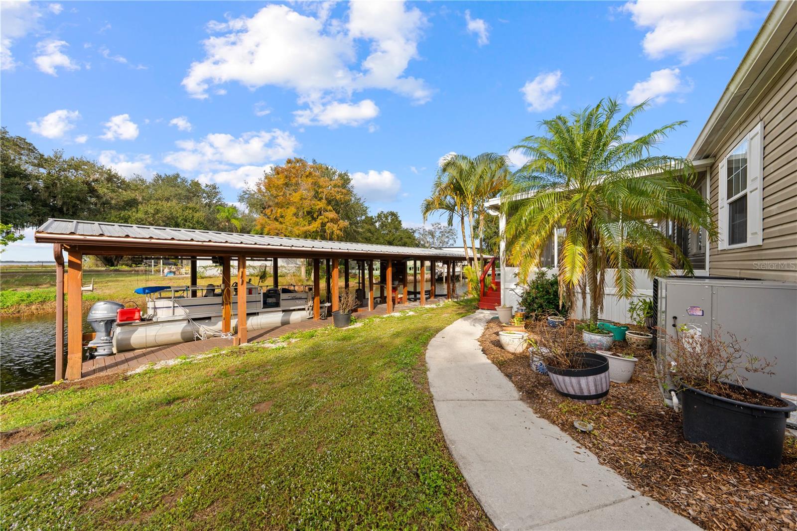 LAKE MARIAN SHORES - Residential