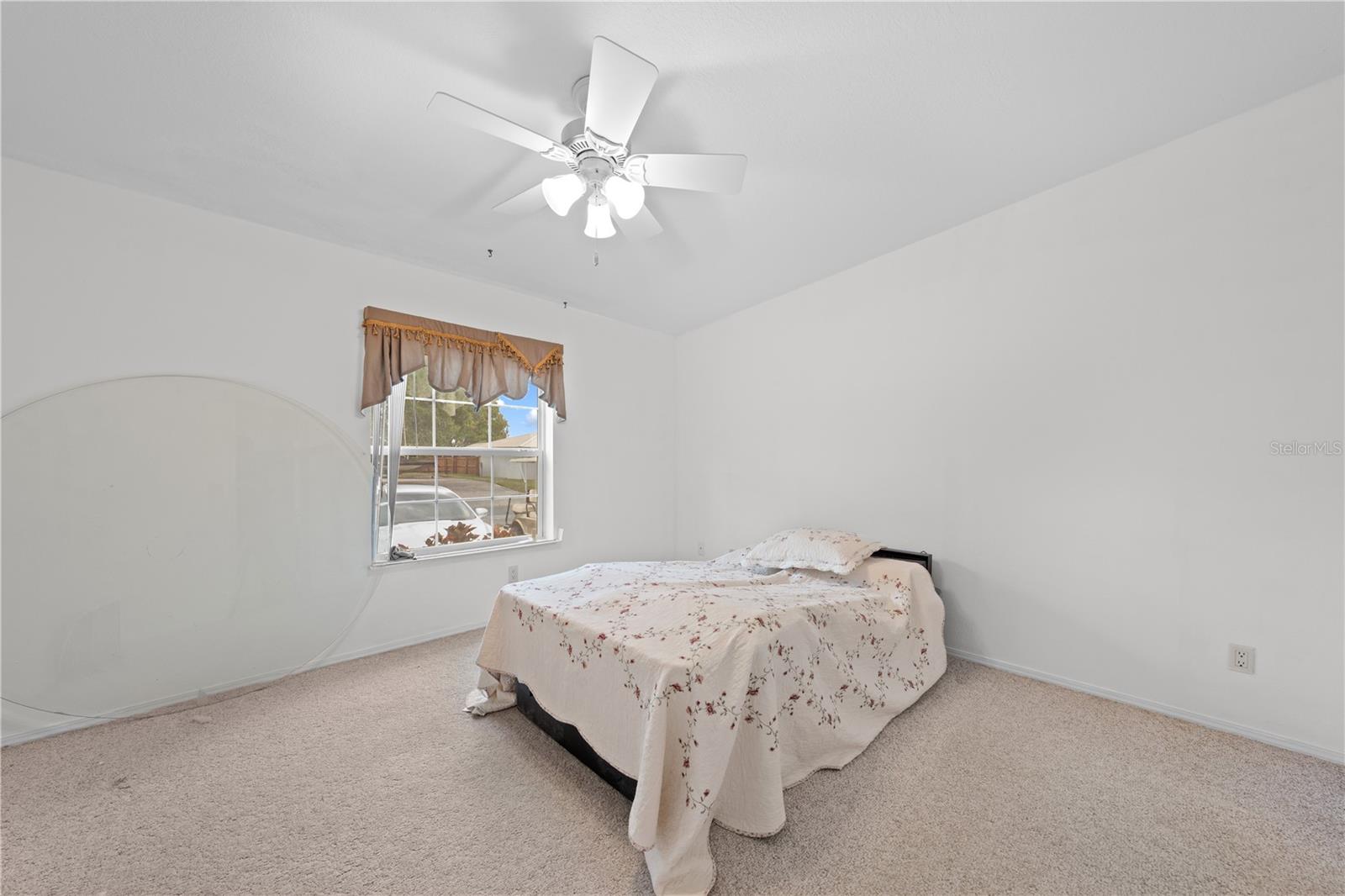 LAKE MARIAN SHORES - Residential