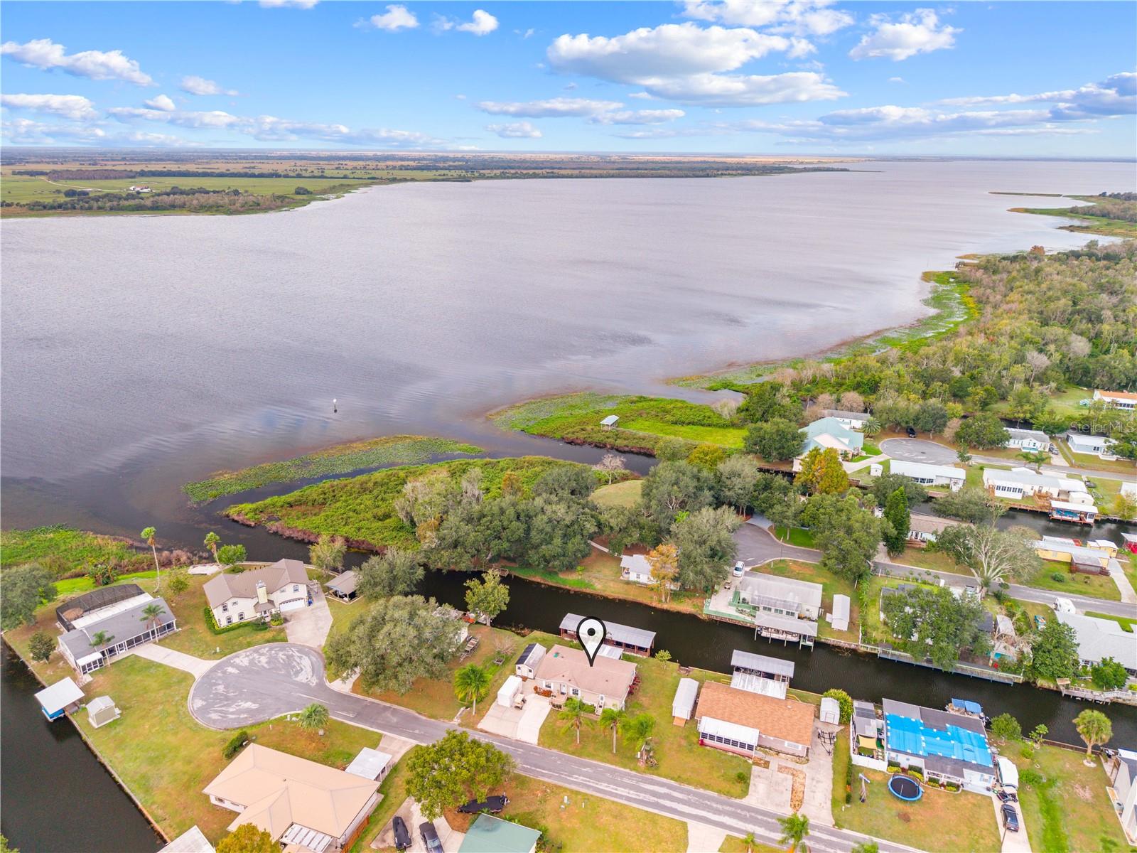 LAKE MARIAN SHORES - Residential