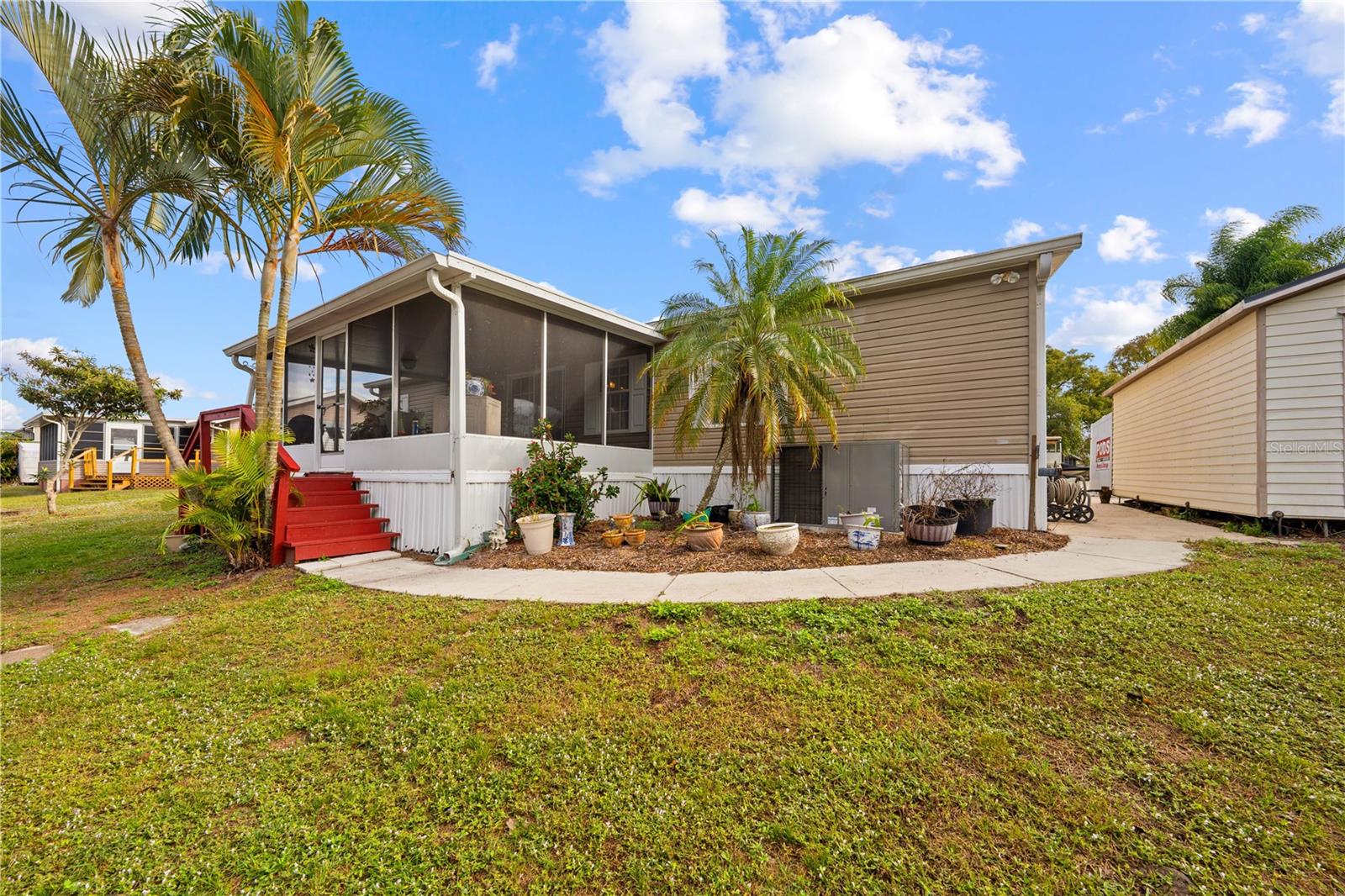 LAKE MARIAN SHORES - Residential