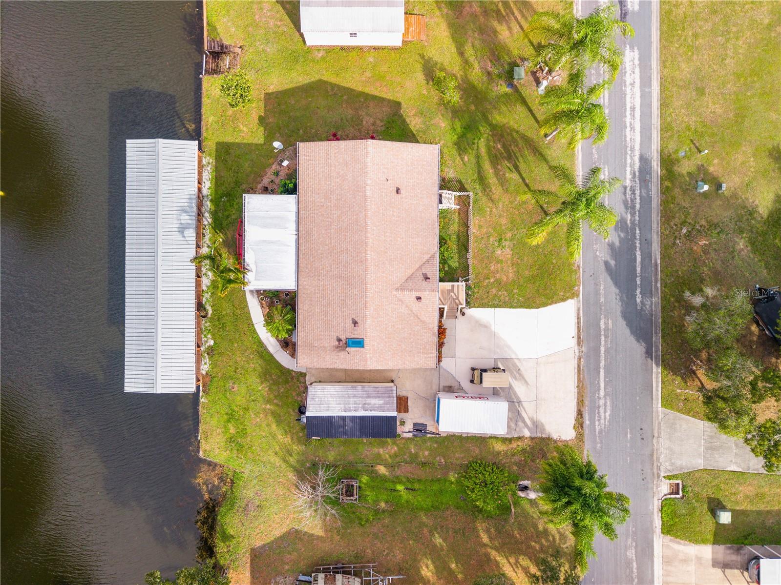 LAKE MARIAN SHORES - Residential