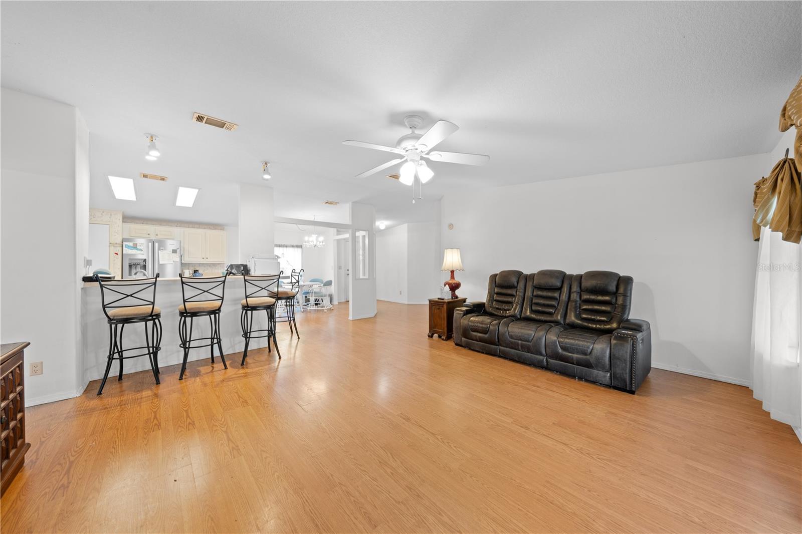 LAKE MARIAN SHORES - Residential