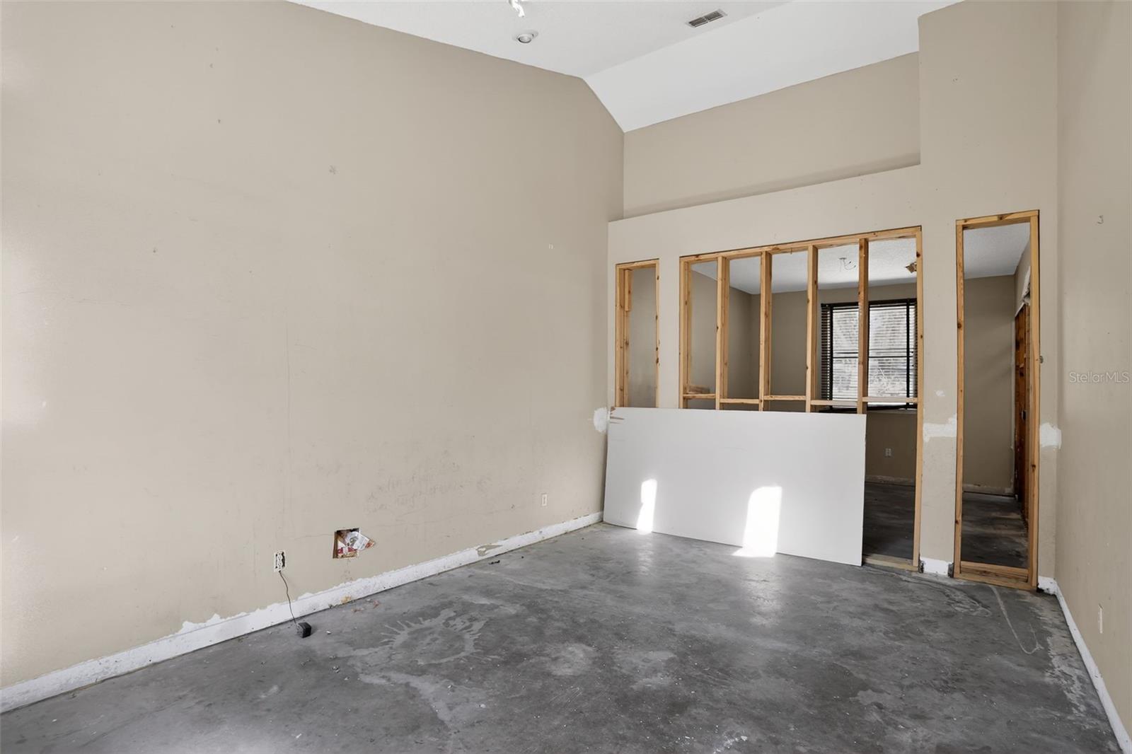 WILLA OAKS - Residential