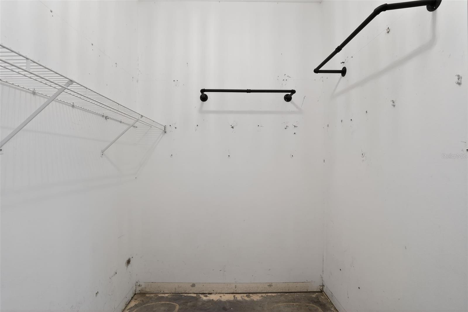 WILLA OAKS - Residential