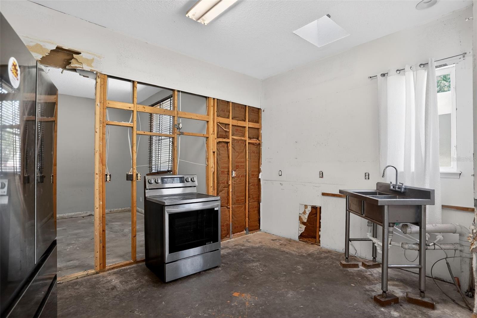 WILLA OAKS - Residential