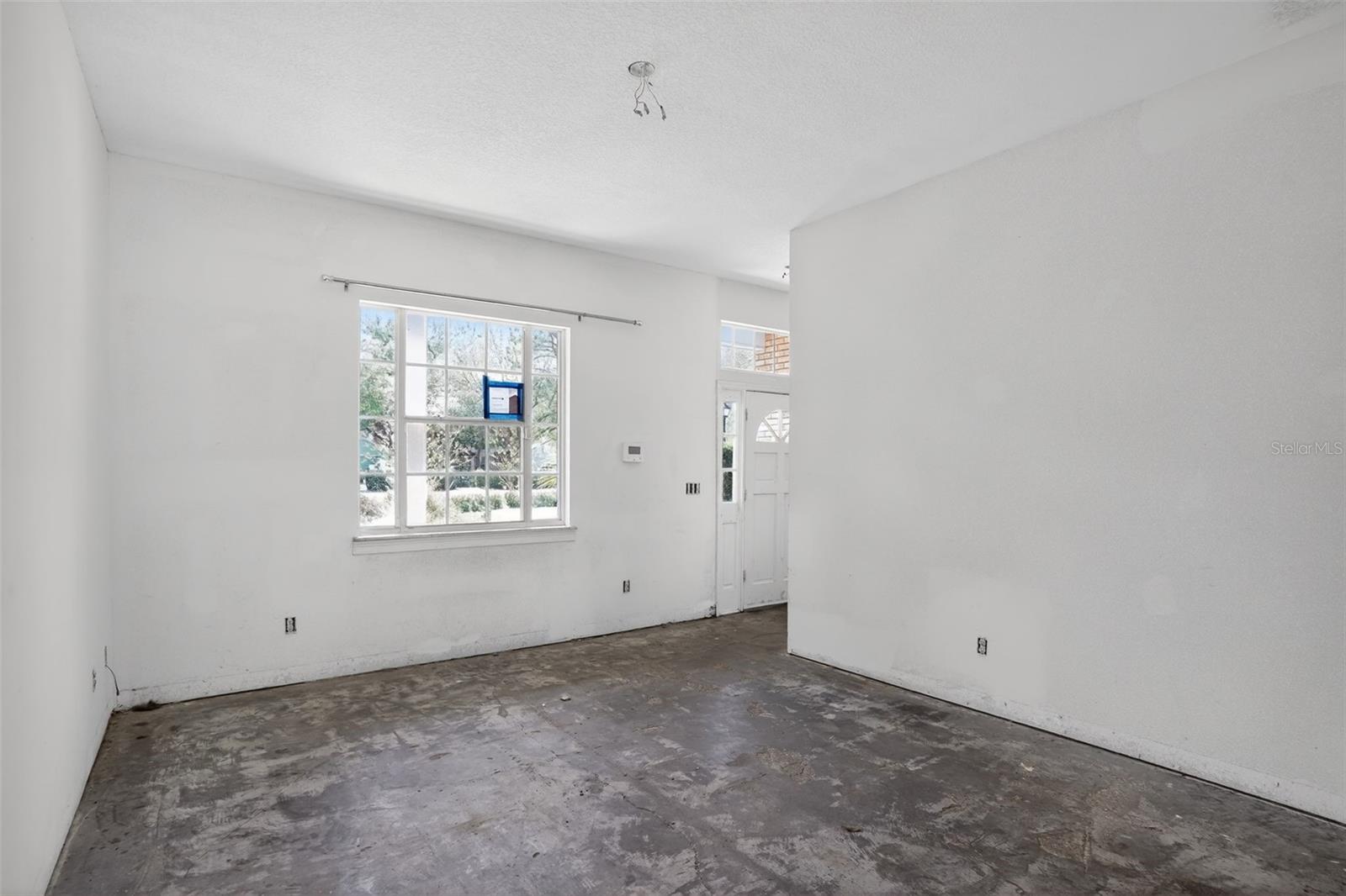 WILLA OAKS - Residential