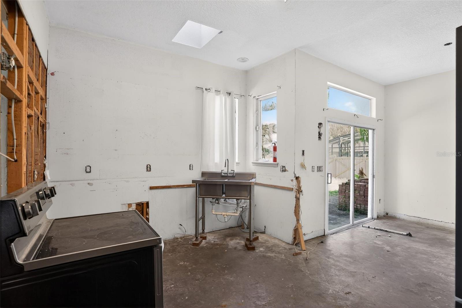 WILLA OAKS - Residential