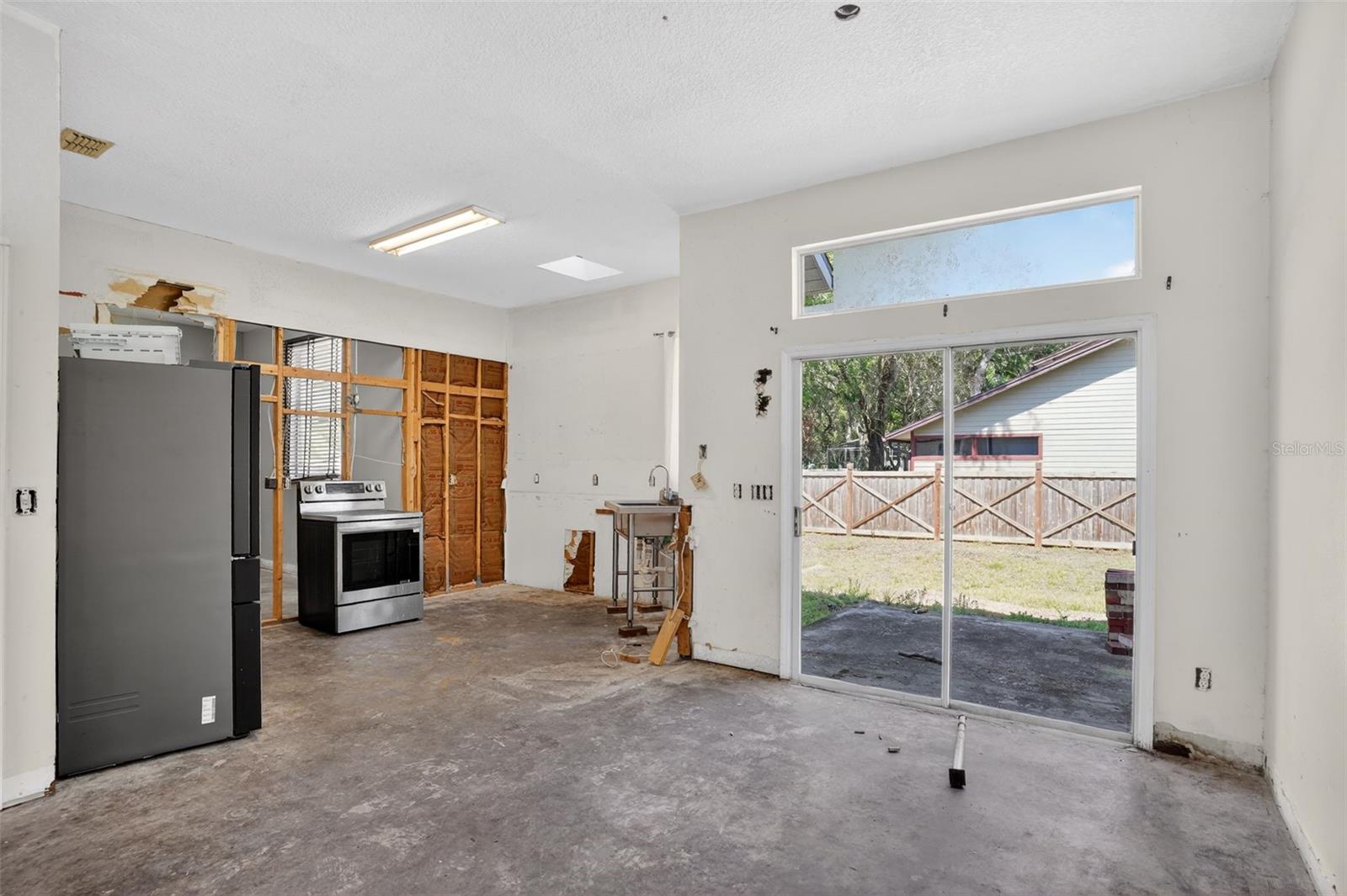 WILLA OAKS - Residential