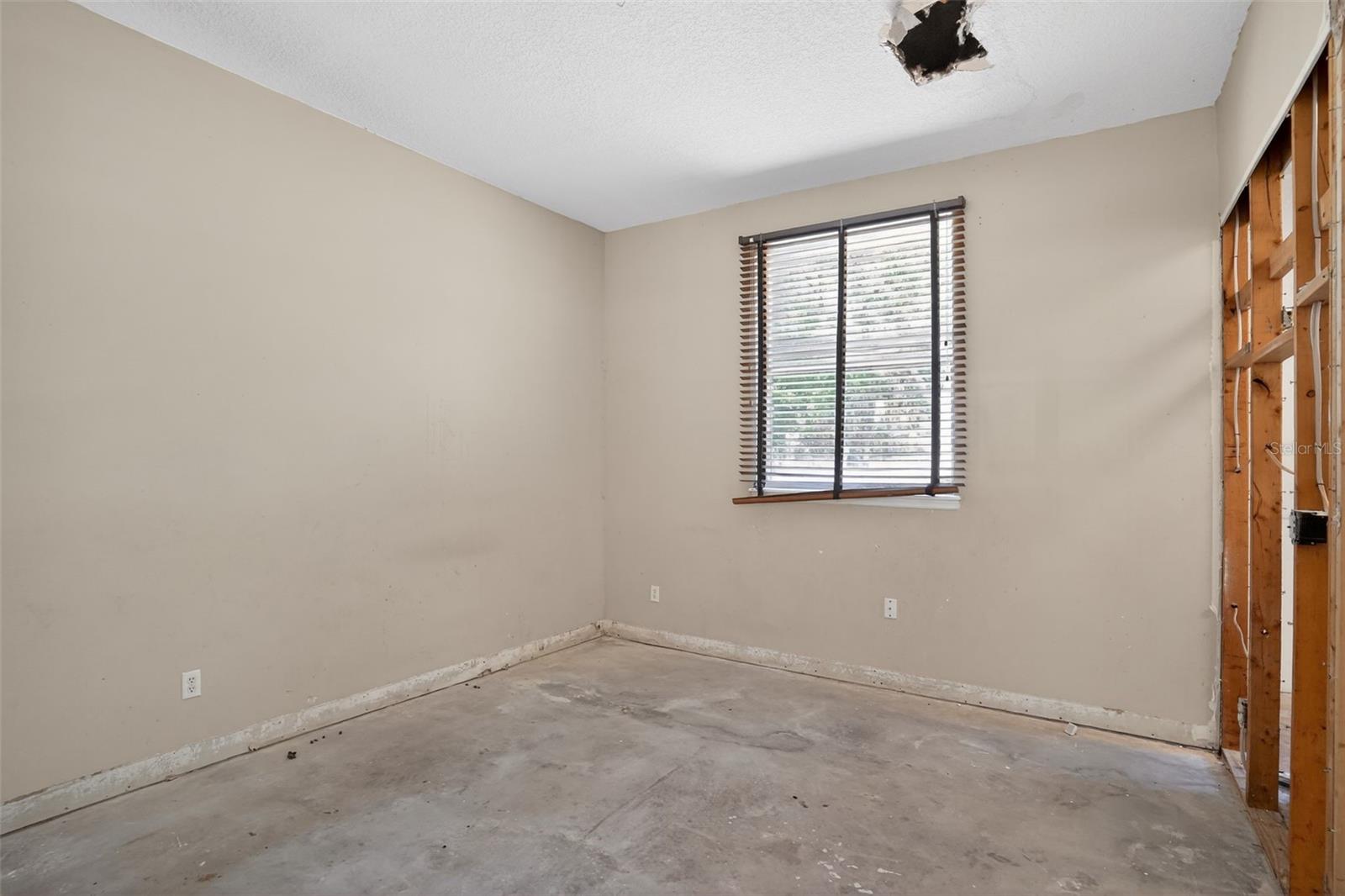 WILLA OAKS - Residential