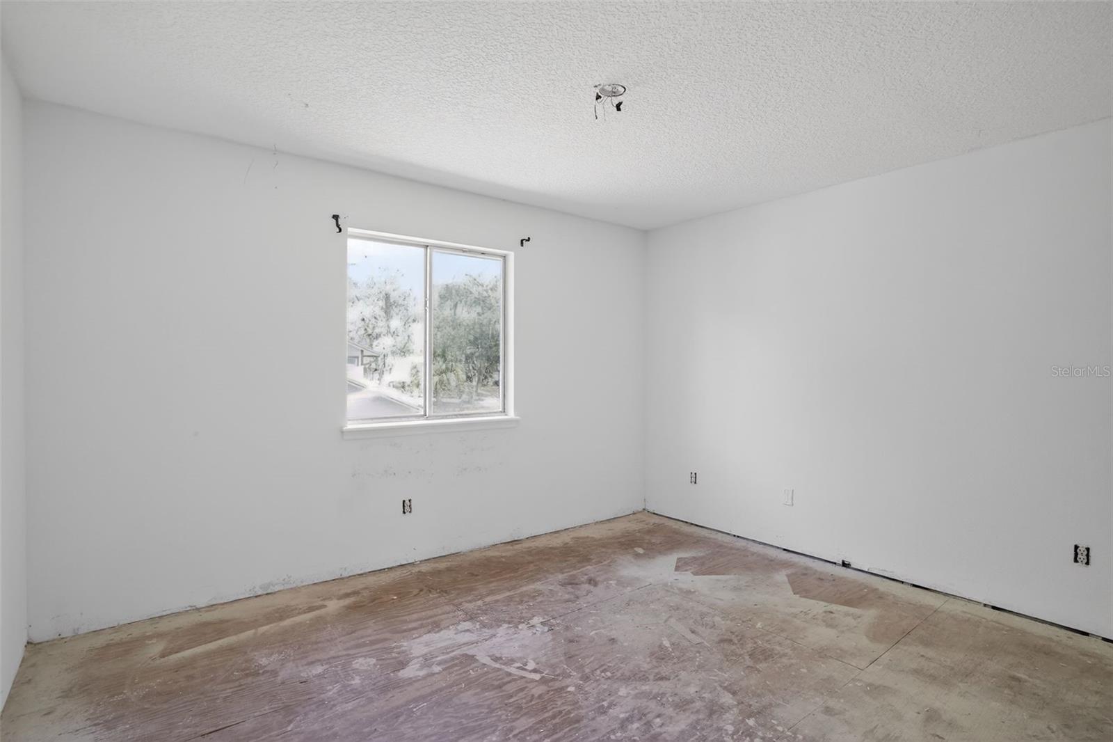 WILLA OAKS - Residential