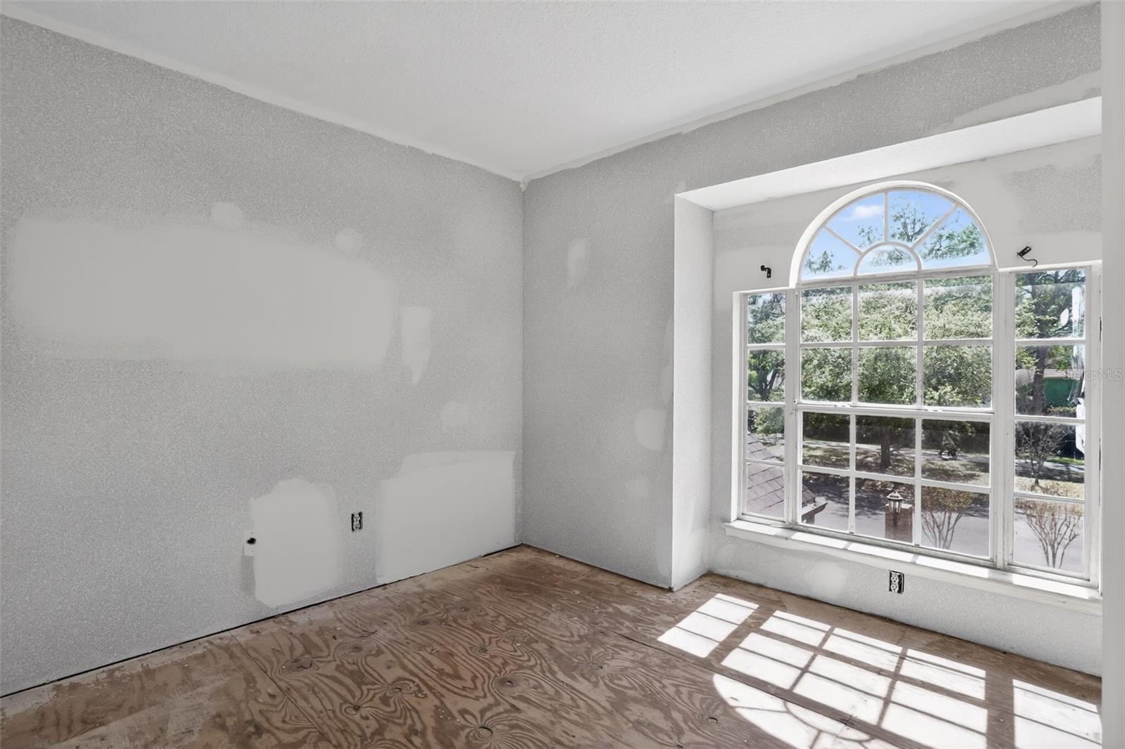 WILLA OAKS - Residential