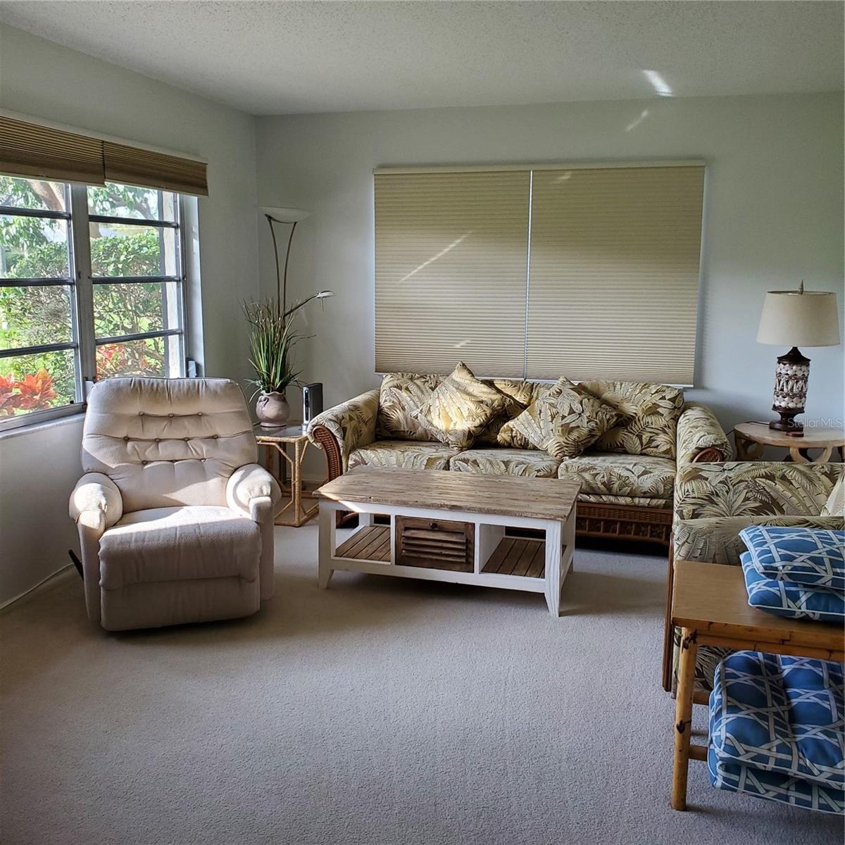 PALM AIRE AT SARASOTA NO 10B CO - Residential Lease