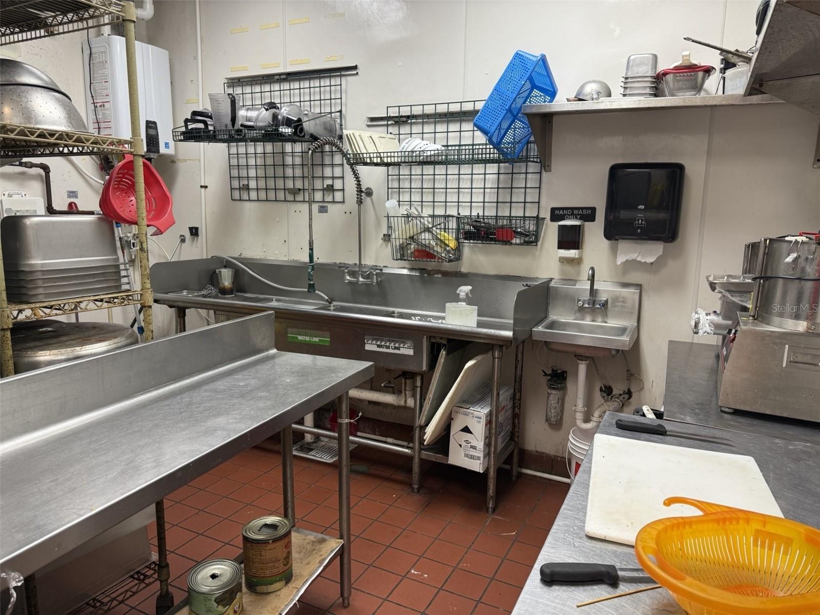 LEEVISTA CTR-436 EAST PH 01 PLA - Business Opportunity