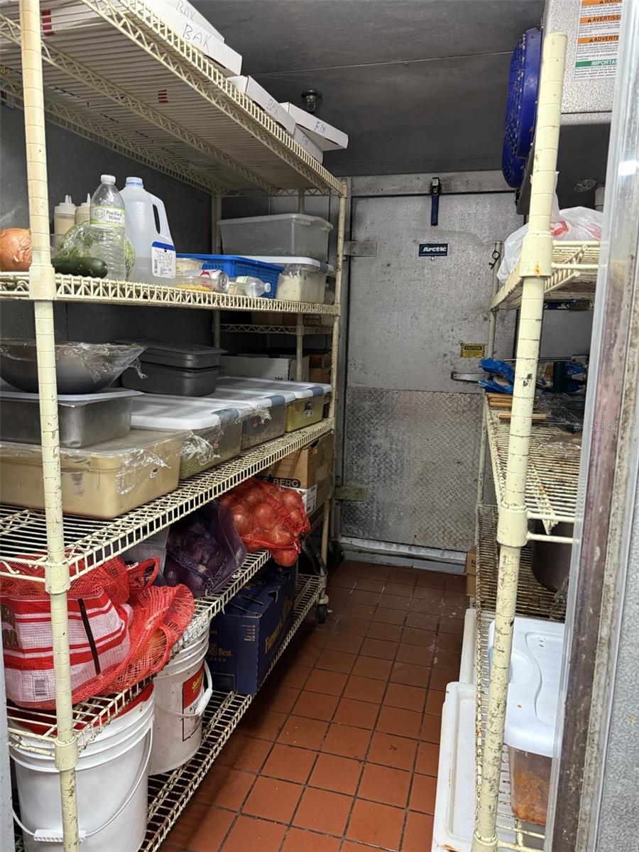 LEEVISTA CTR-436 EAST PH 01 PLA - Business Opportunity