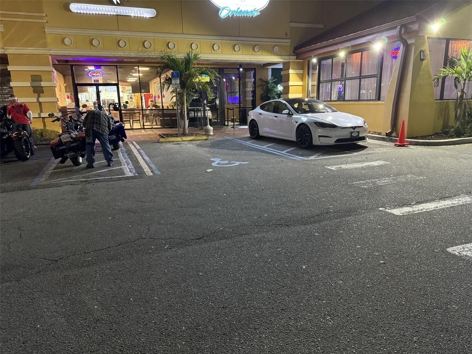 LEEVISTA CTR-436 EAST PH 01 PLA - Business Opportunity