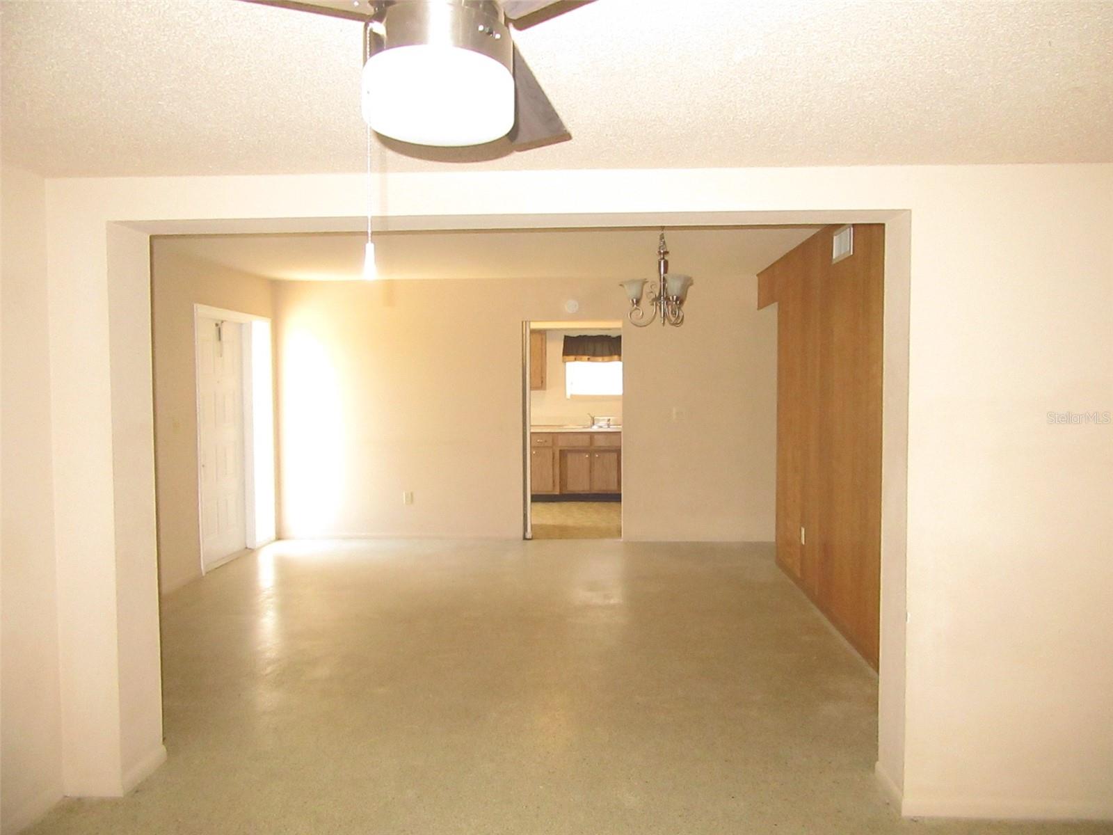 13864 TAMIAMI TRAIL