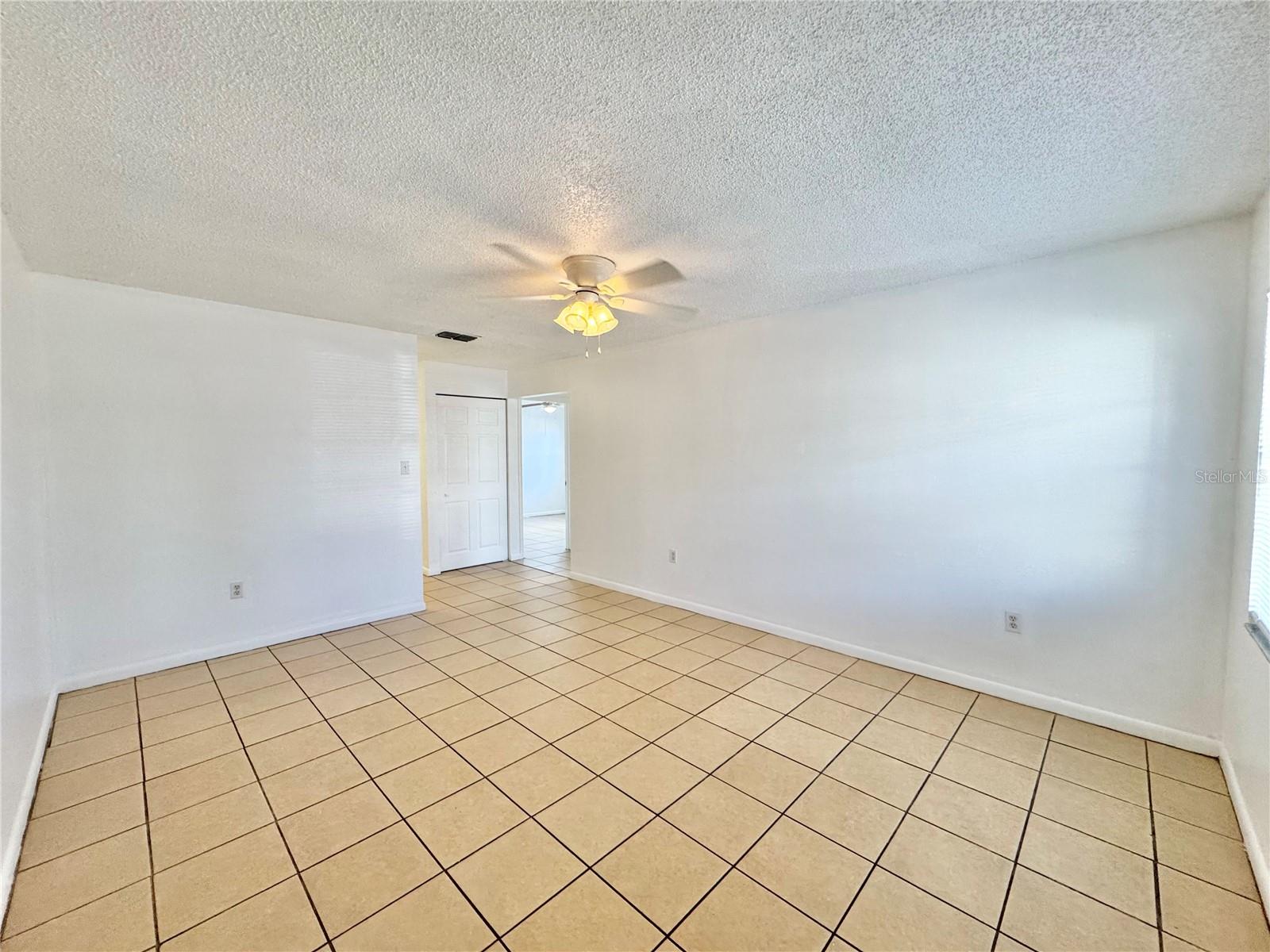 WOODLAND PARK - Residential Lease