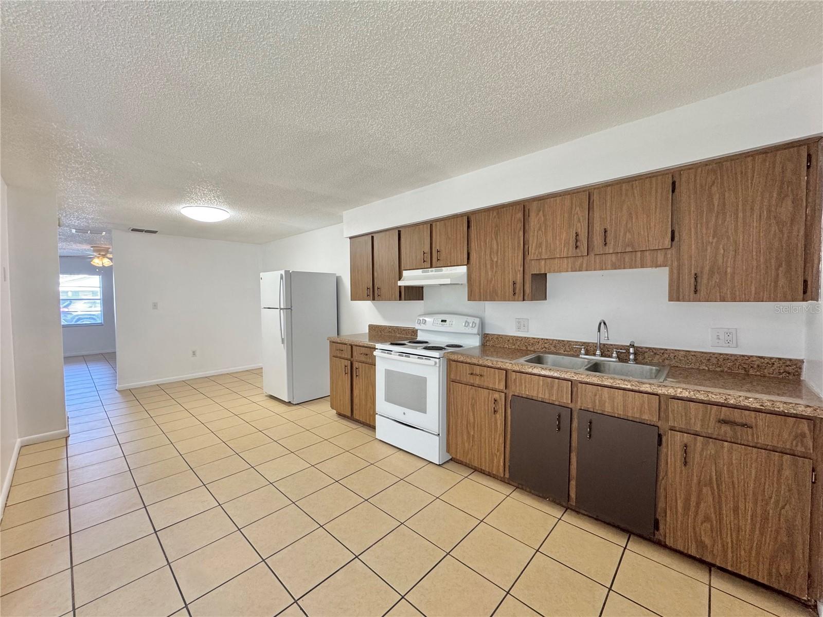 WOODLAND PARK - Residential Lease