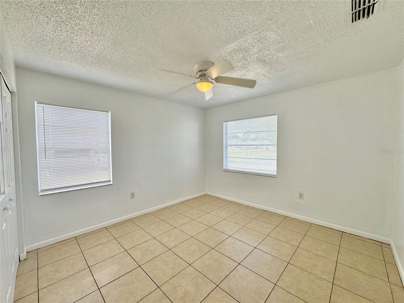 WOODLAND PARK - Residential Lease