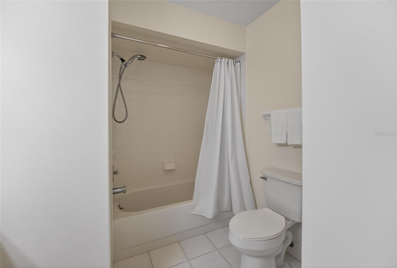 SRUCE CRK SOUTH XIV - Residential