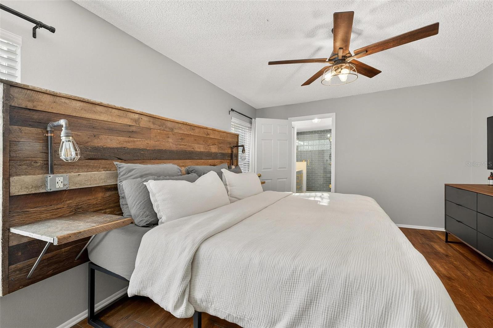 CROOKED LAKE RIDGE SUB - Residential