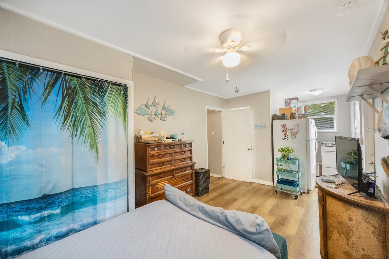 RUSSELL PARK - Residential Income