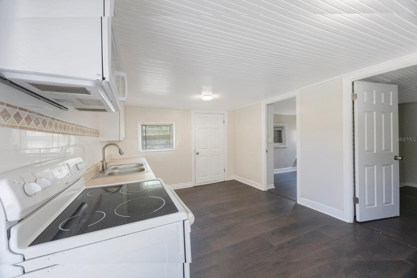 RUSSELL PARK - Residential Income