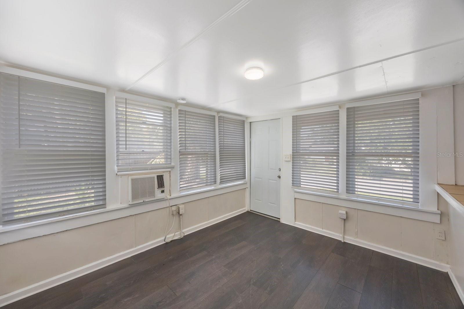 RUSSELL PARK - Residential Income