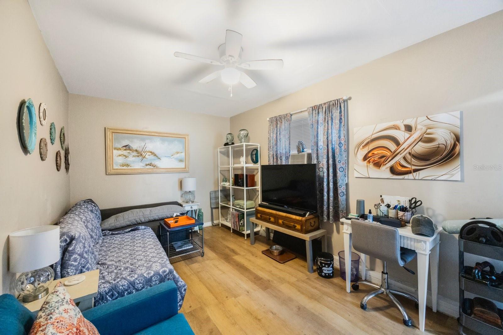 RUSSELL PARK - Residential Income