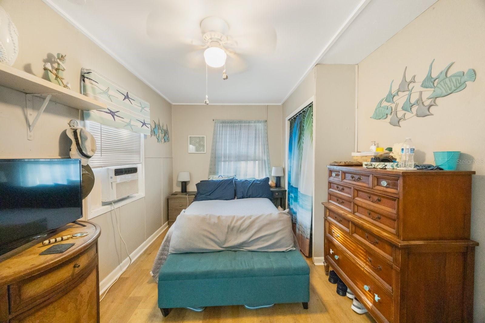 RUSSELL PARK - Residential Income