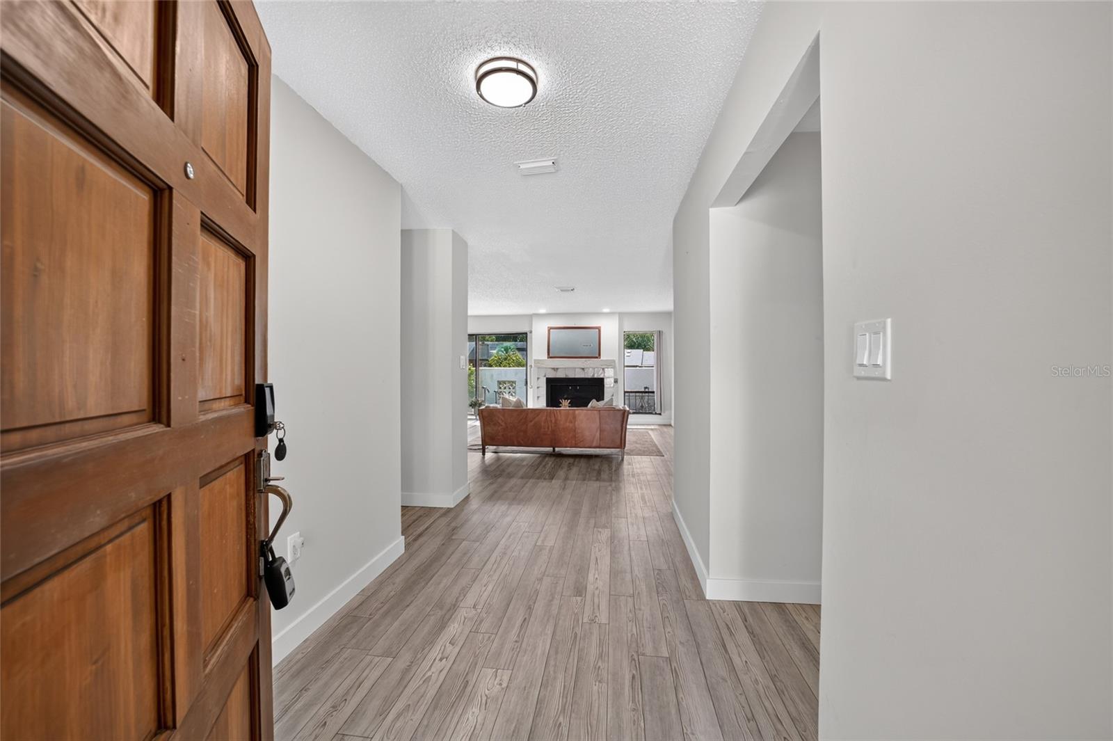 3867 NE 17TH STREET CIRCLE