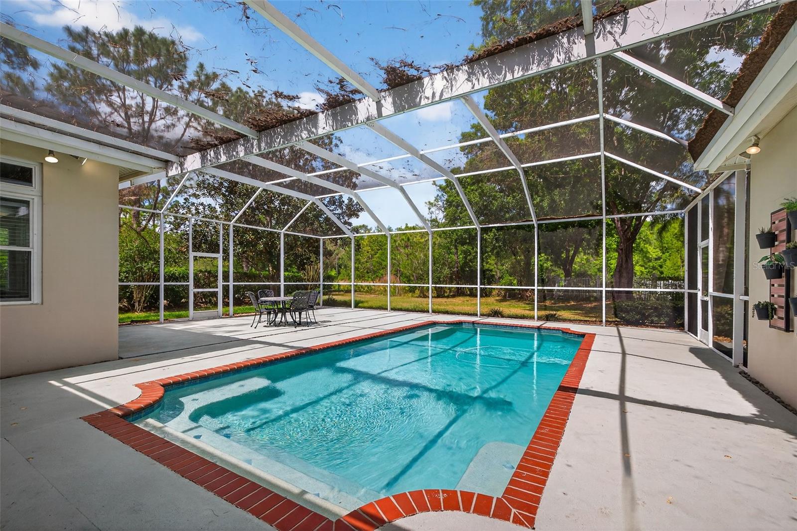 HUNTERS GREEN - Residential