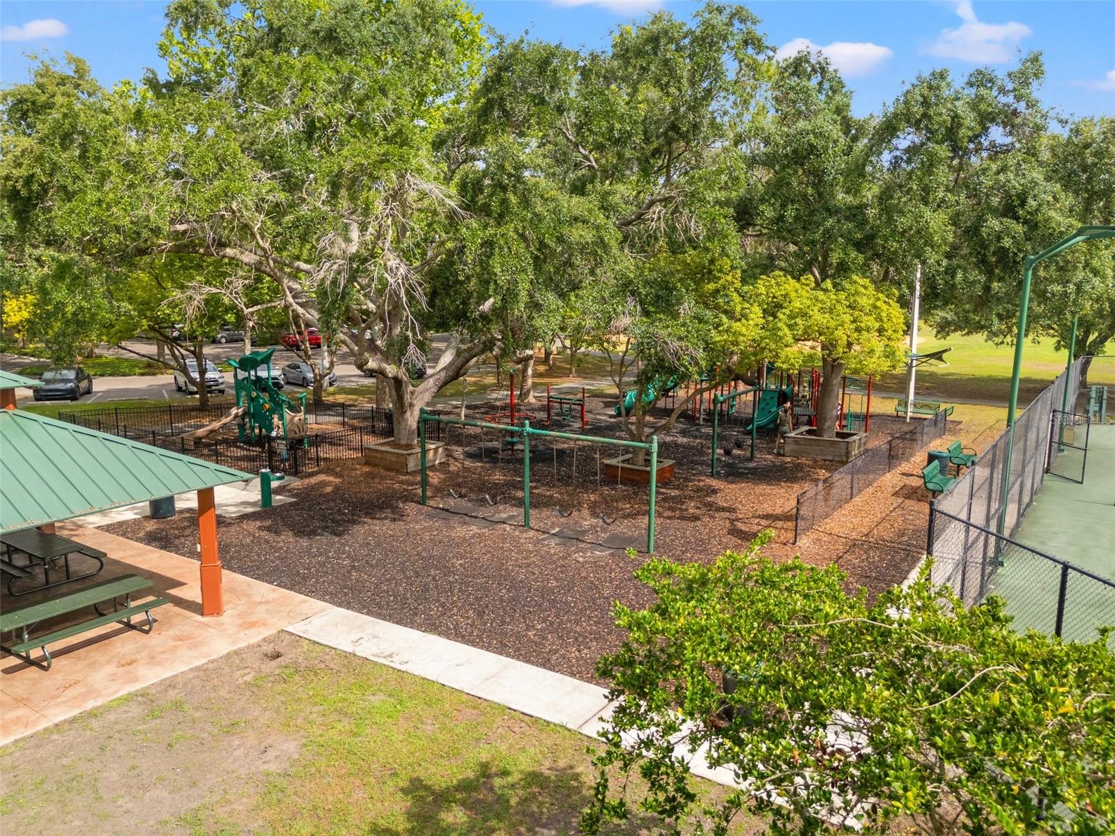 HUNTERS GREEN - Residential