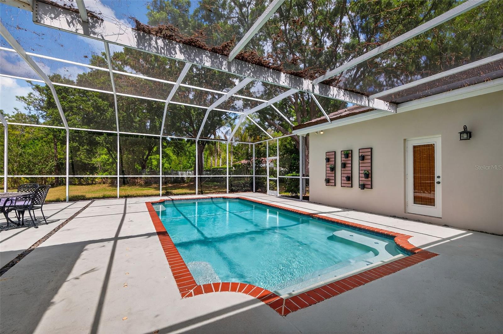 HUNTERS GREEN - Residential