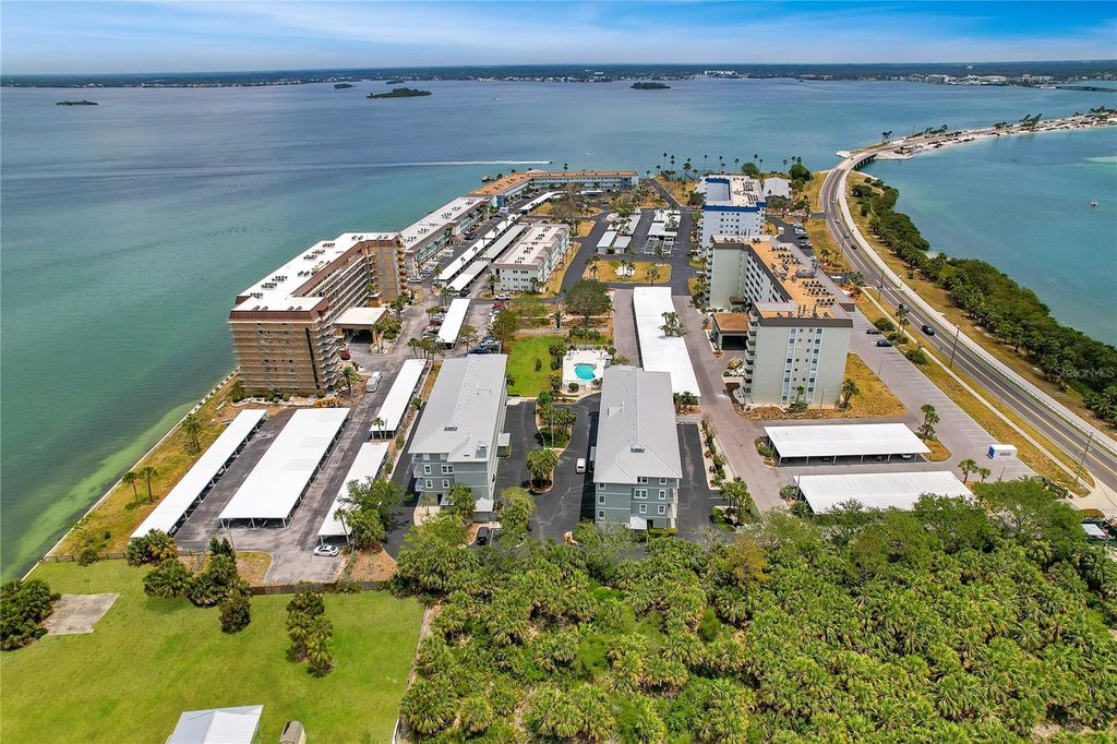 Photo of 7 Island Park Place #204, Dunedin, FL 34698 (MLS # TB8380104)