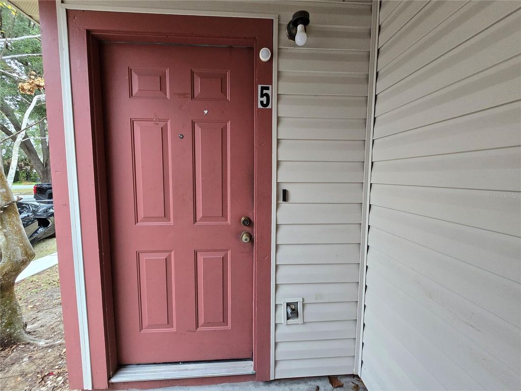 Photo of 308 W Crescent Drive #5, Lakeland, FL 33805 (MLS # L4959240)