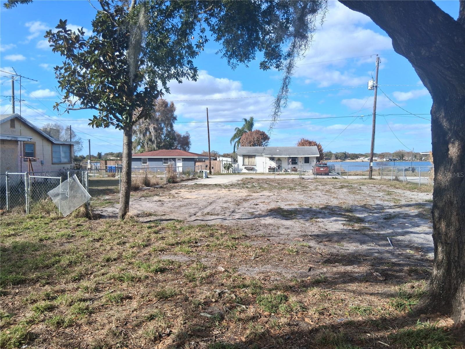 ECHO TERRACE REP - Land