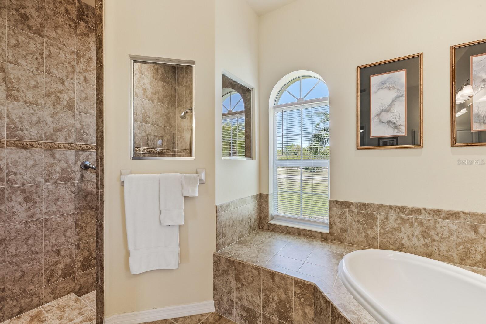 CAPE HAZE WINDWARD - Residential