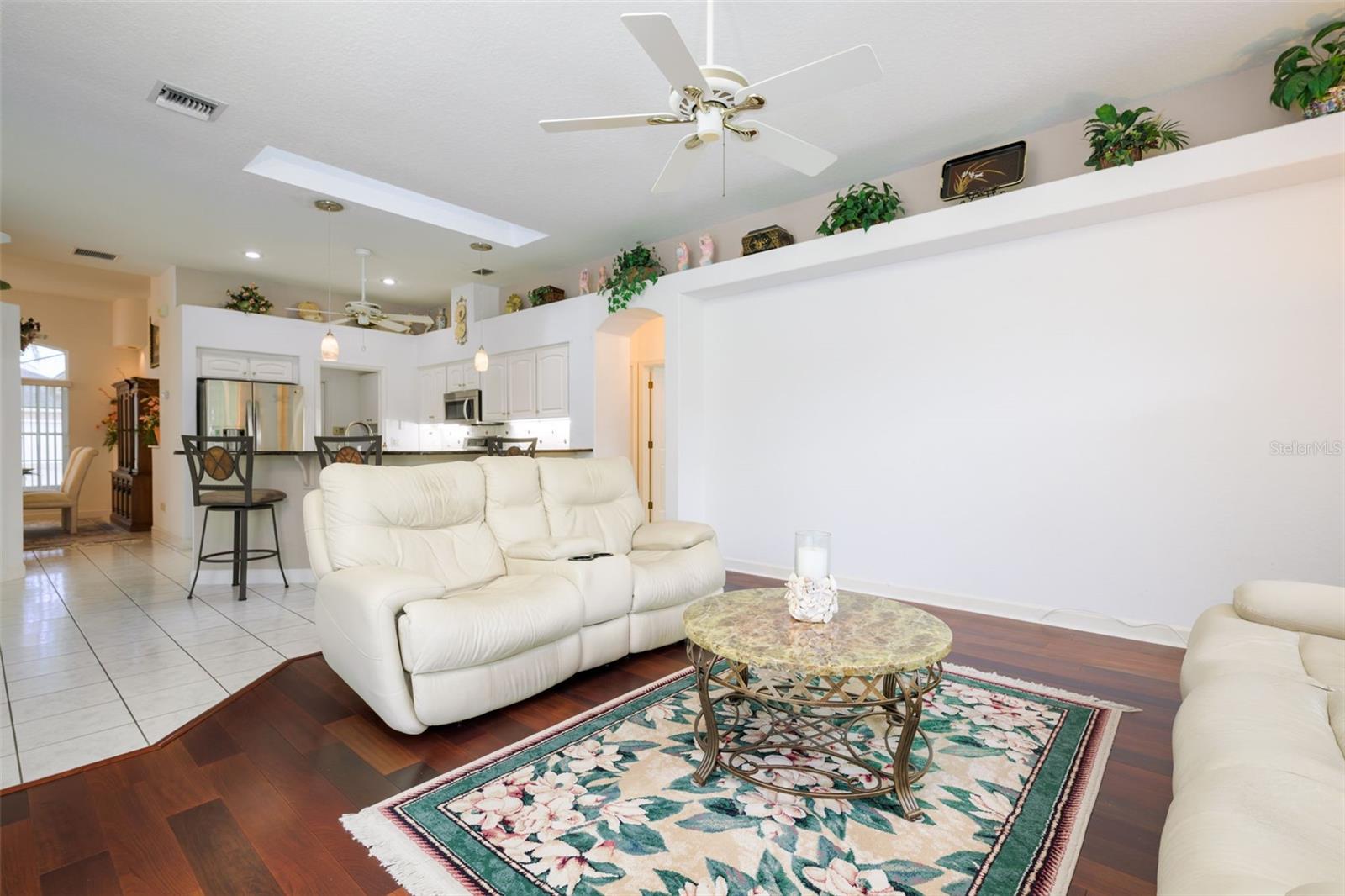 CYPRESS HEAD PH 01A - Residential