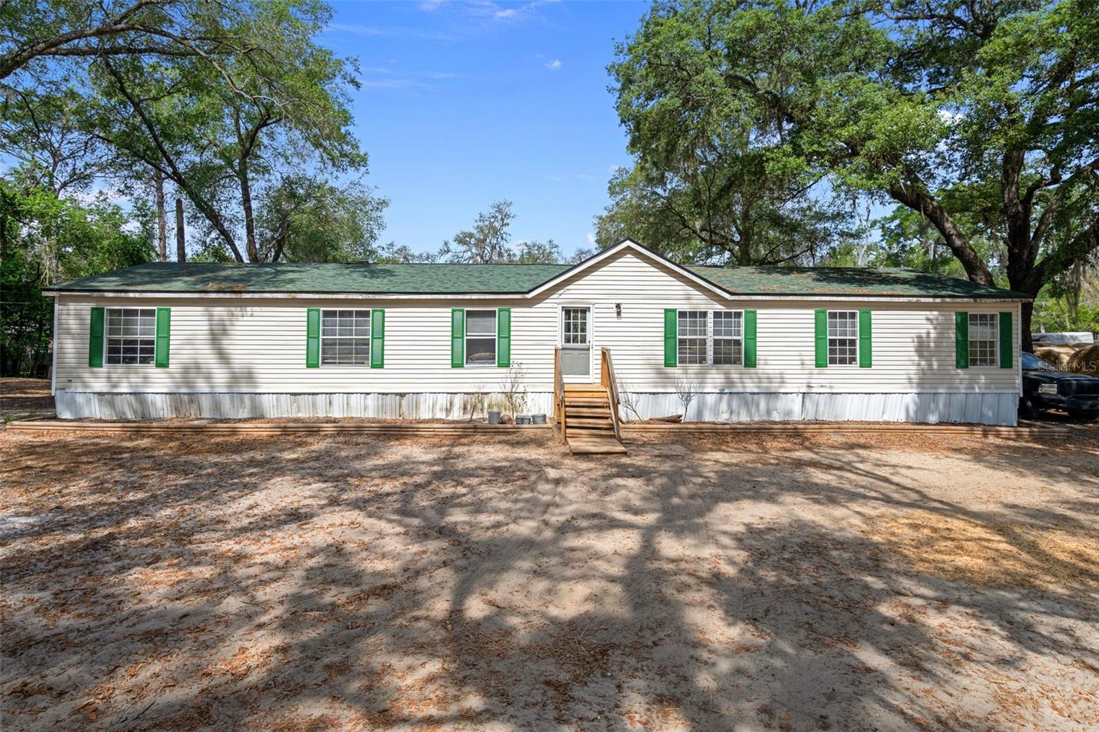 RIDGE MANOR - Residential