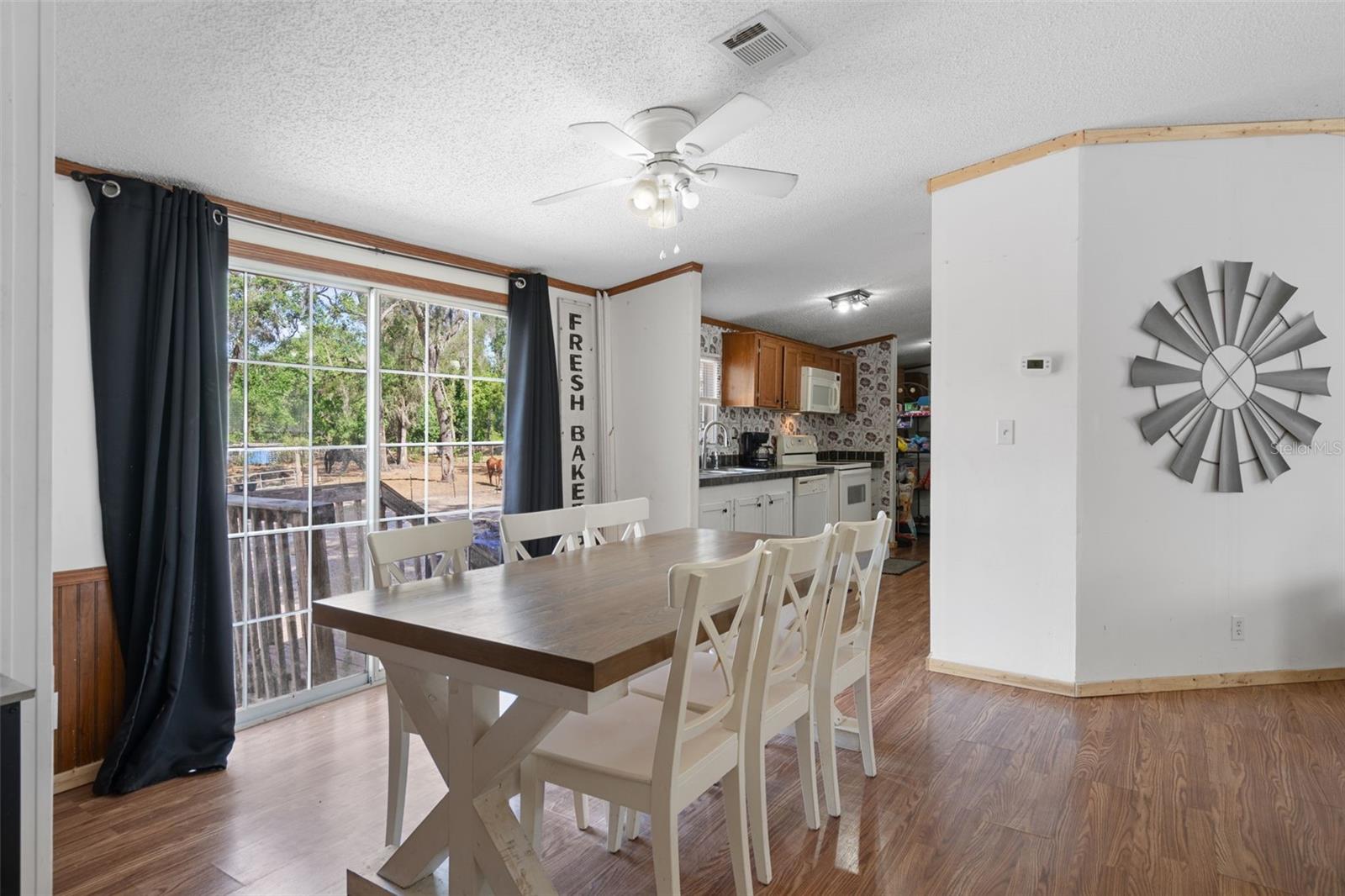 RIDGE MANOR - Residential