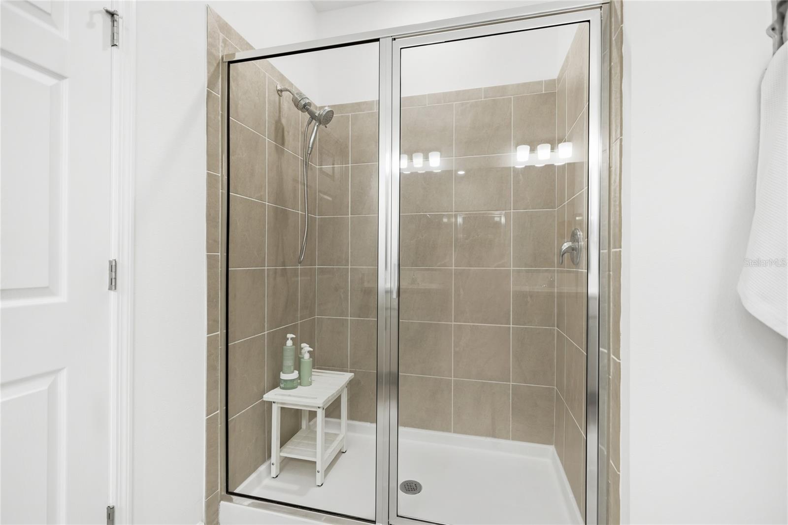 NAUTIQUE/WATERSIDE - Residential