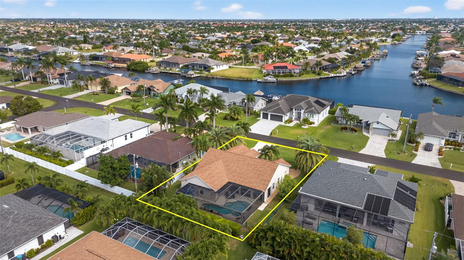 CAPE CORAL - Residential