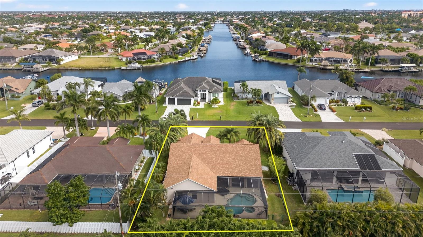 CAPE CORAL - Residential