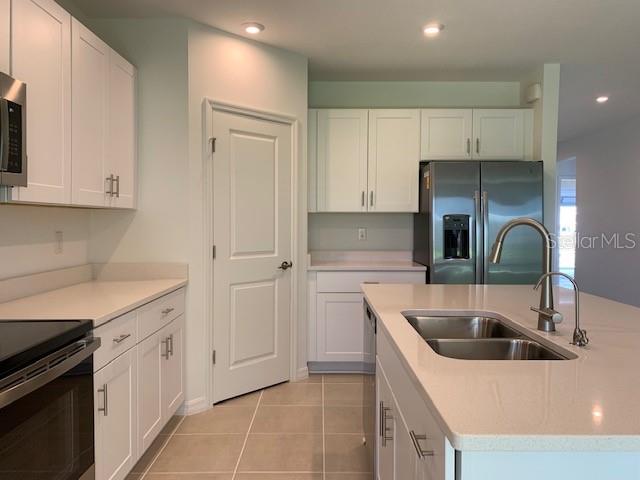 TIERRA DEL SOL EAST PH 2 - Residential Lease