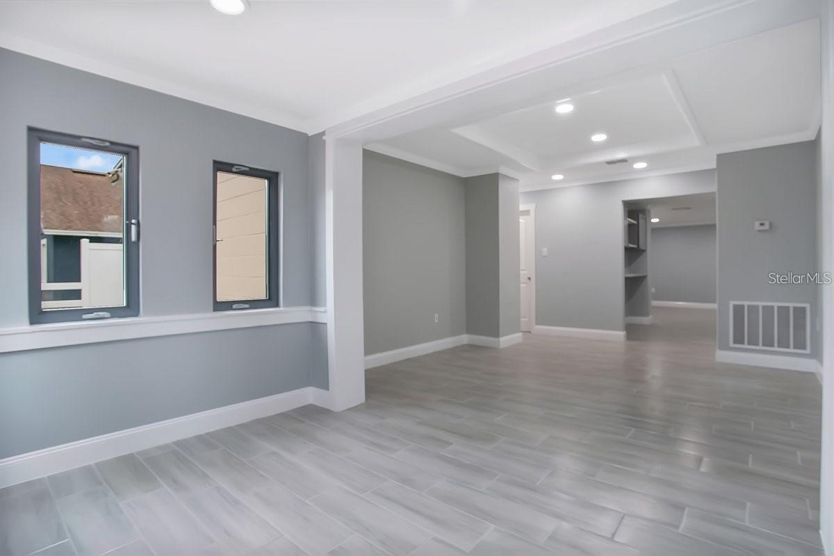 FLORAL PARK REALTY CO SUB - Commercial Lease