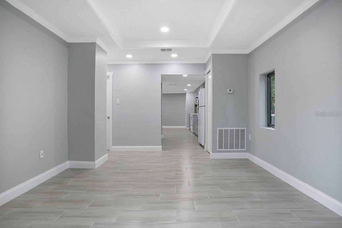 FLORAL PARK REALTY CO SUB - Commercial Lease