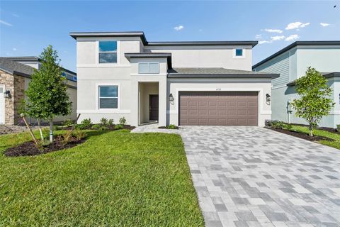Photo of 4710 Outhaul Run, Palmetto, FL 34221 (MLS # R4910425)